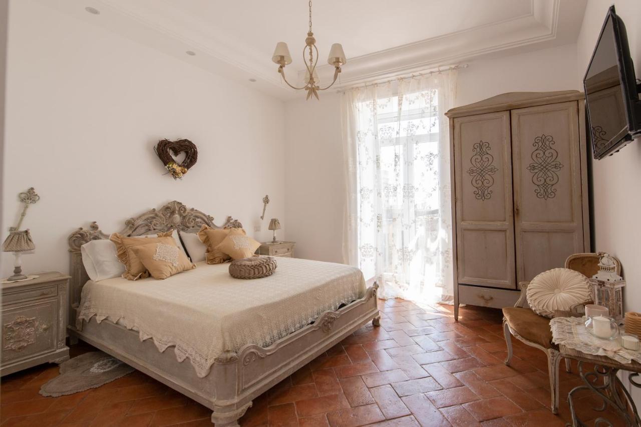 B&B Dimora Mazzarino Nápoles Exterior foto